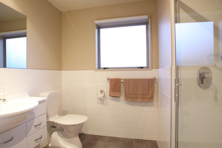 Room 15 of 16