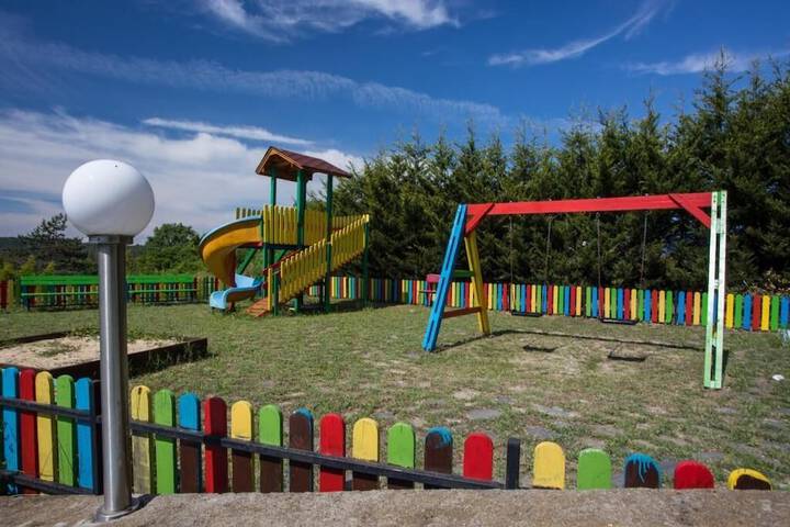 Childrens Activities 81 of 100