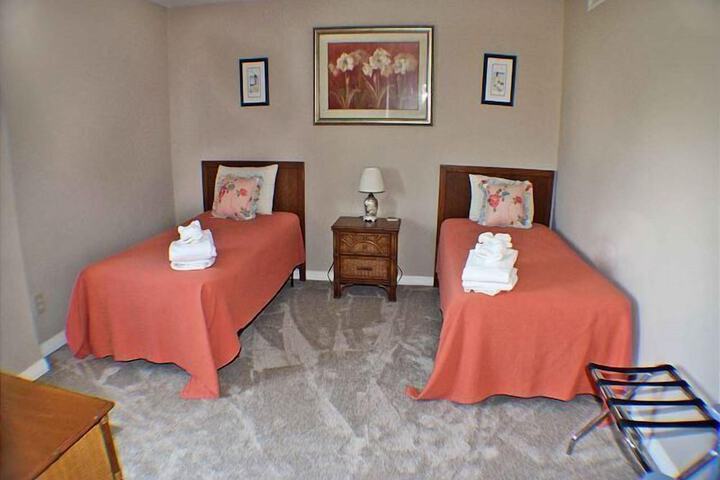 Room 15 of 138
