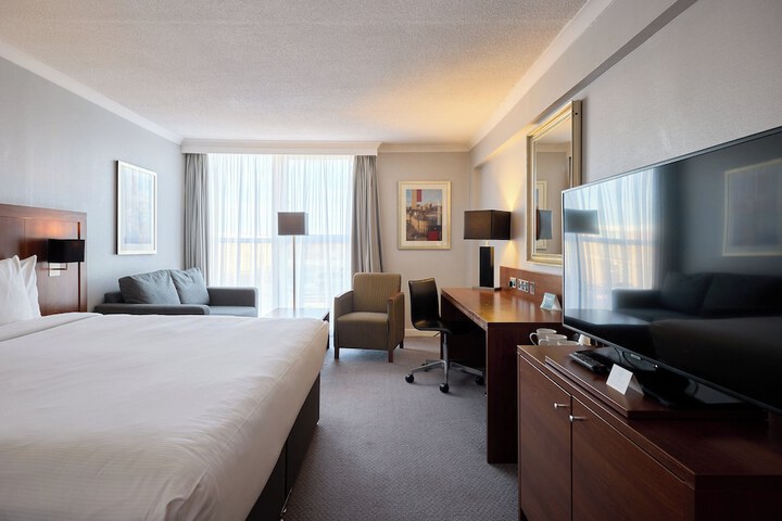 Room 133 of 292
