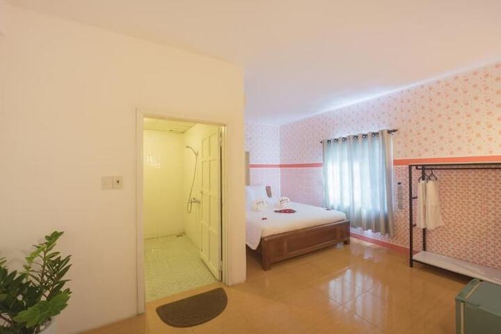 Room 12 of 47