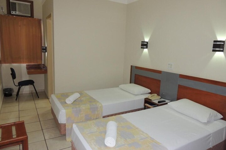 Room 14 of 49