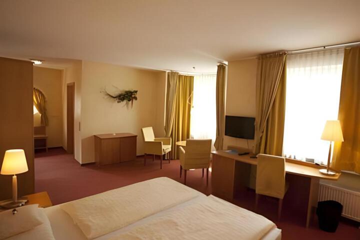 Suite Room