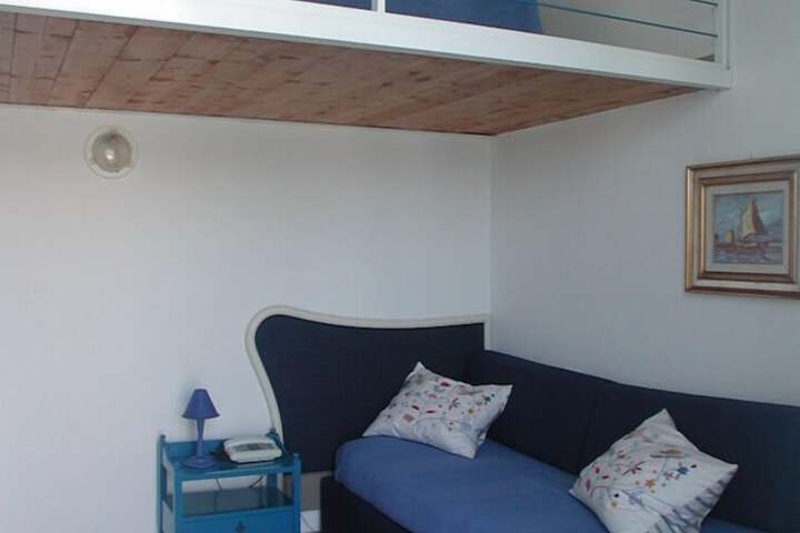 Room 19 of 31