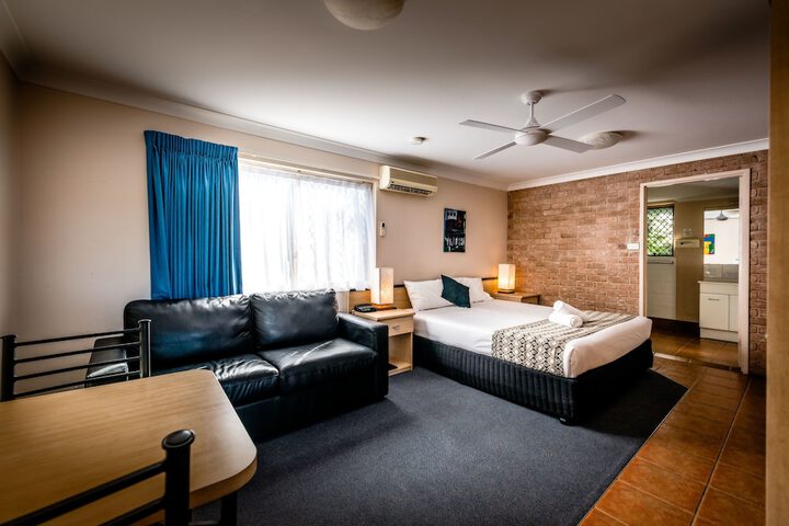 Room 6 of 56