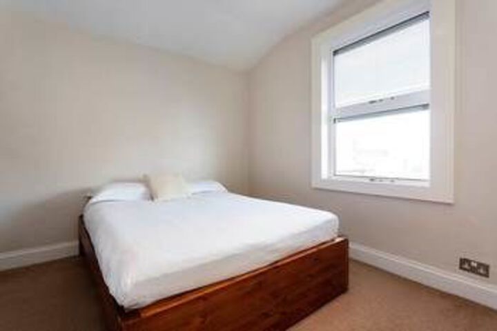 Room 15 of 26
