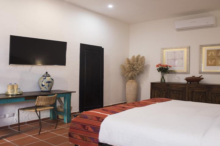 Room 3 of 89