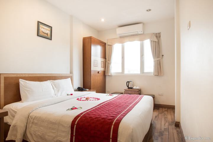 Room 3 of 35