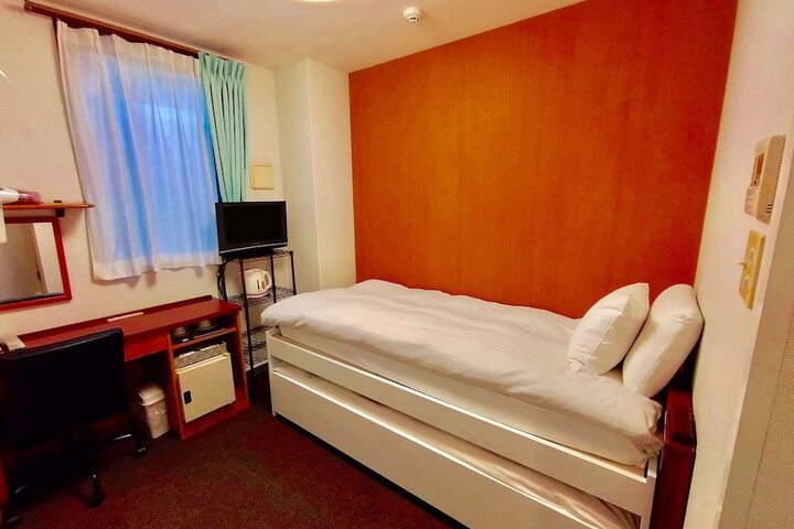Room 7 of 20
