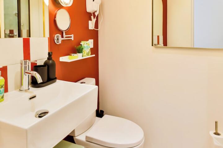 Room 254 of 270
