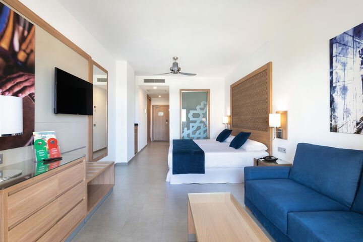 Room 5 of 63