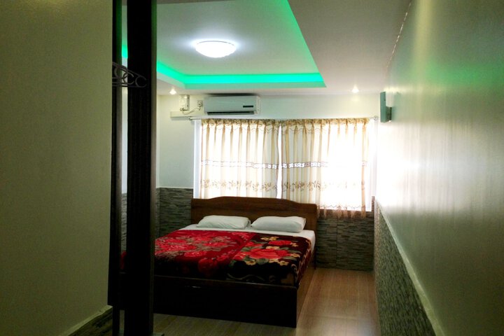 Room 7 of 51