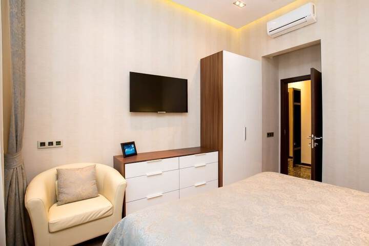 Room 5 of 45