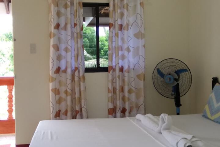 Room 13 of 63