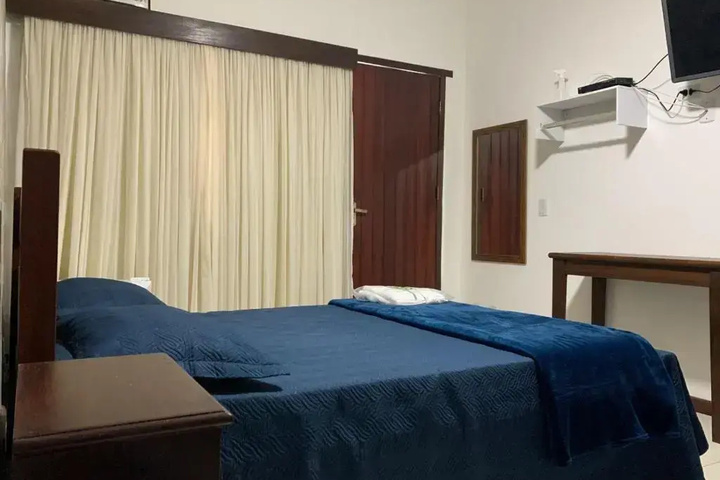 Room 3 of 11