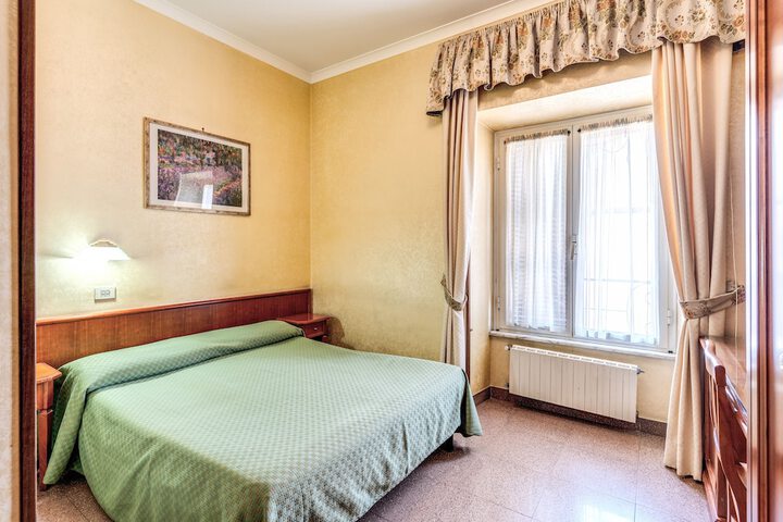 Room 11 of 46