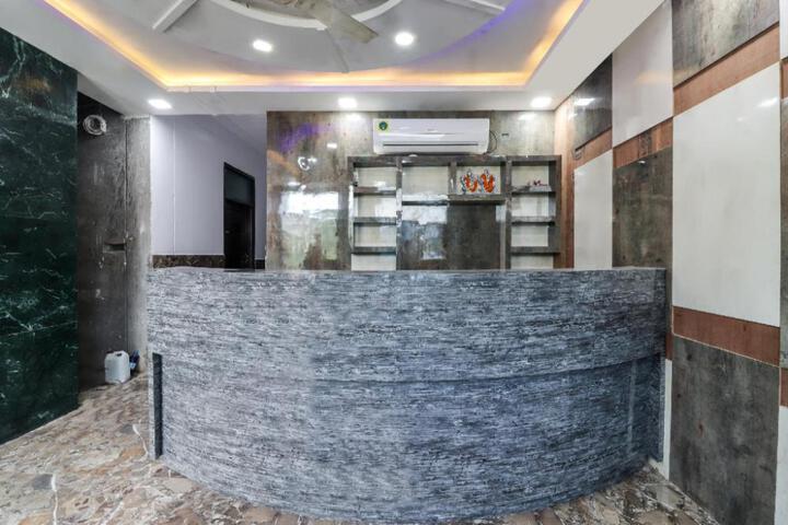 OYO Flagship 806387 Hotel Shivam International
