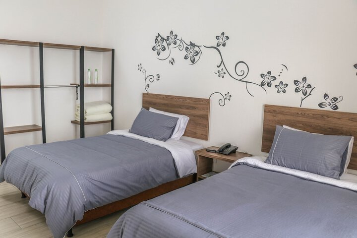 Room 8 of 29