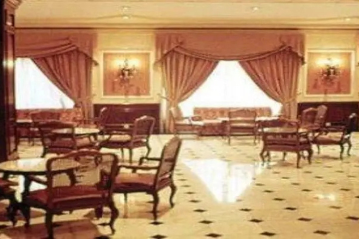 Sapam Inn Hotel