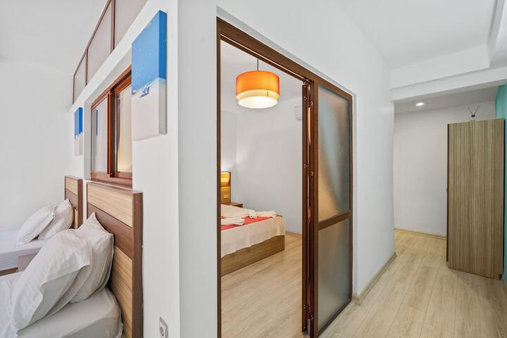 Room 14 of 84