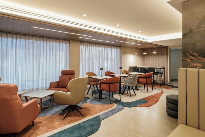 Hotel Interior 16 of 102