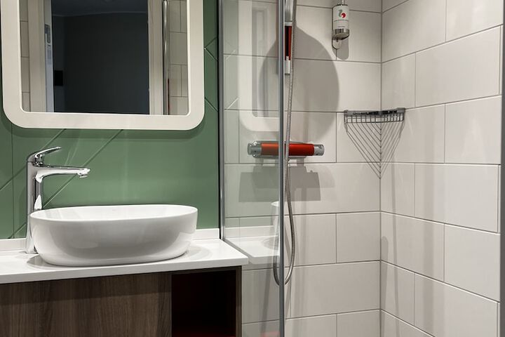 Clean Restrooms