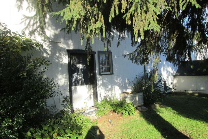 Hotel Exterior 7 of 13