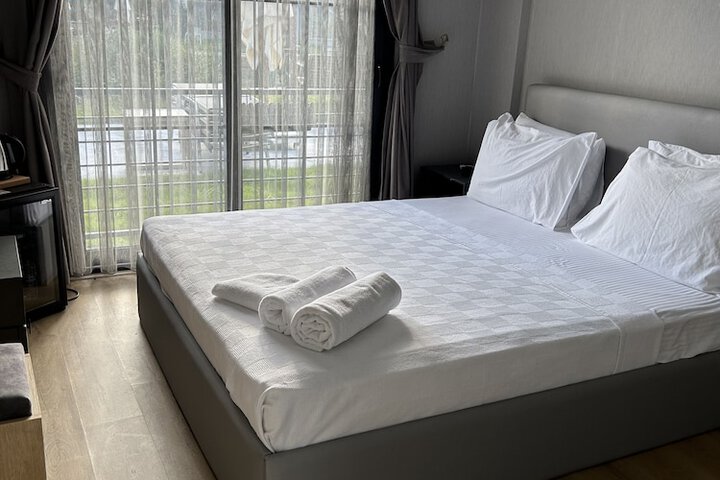 Room 10 of 55