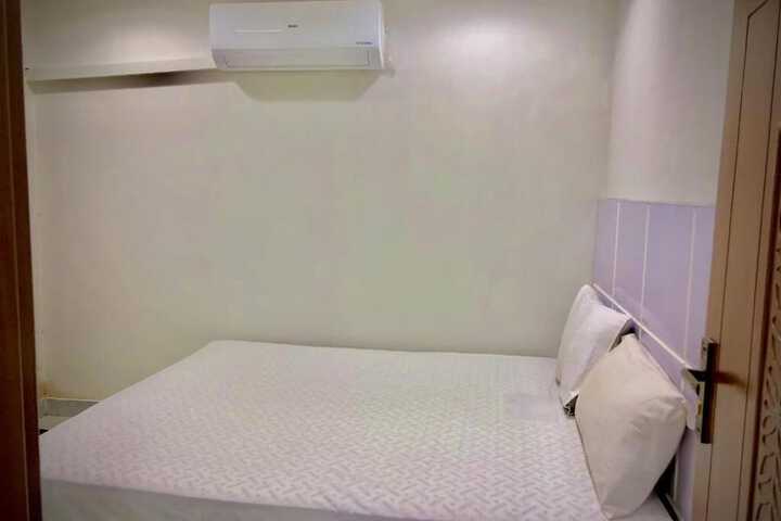 Room 7 of 26
