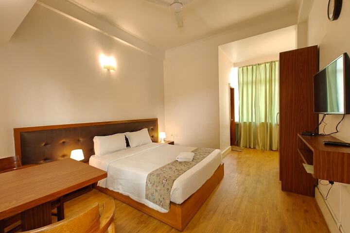 Room 30 of 82