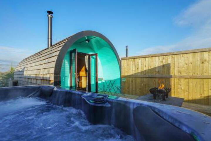 Deluxe Glamping Pod with Hot Tub