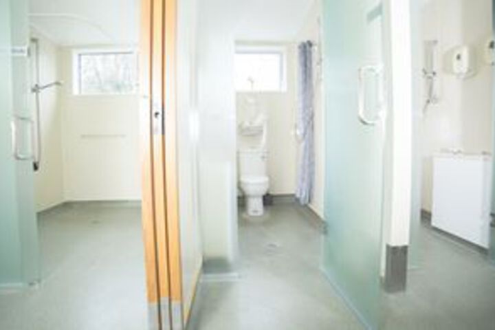 Room 2 of 39