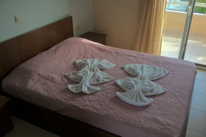 Room 5 of 28
