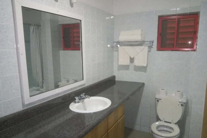 Room 7 of 13