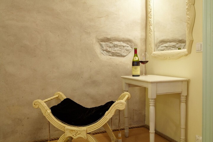 Room 40 of 91