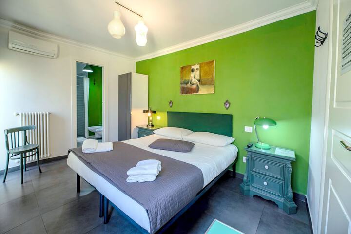 Room 3 of 19
