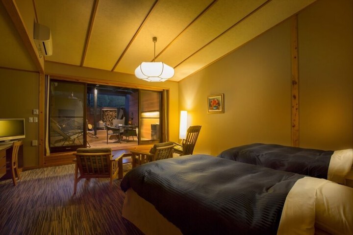 Room 11 of 69