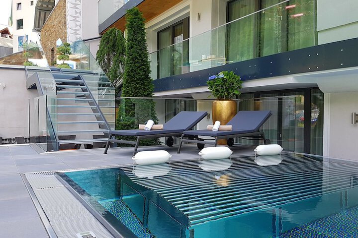 Pool 69 of 117