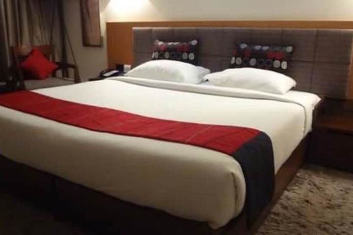 Room 5 of 19