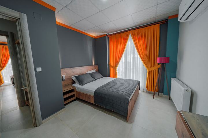 Room 18 of 27