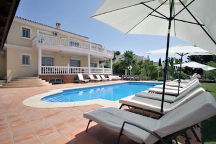 Pool 1 of 8