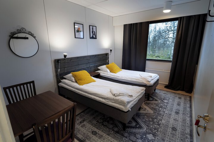 Room 3 of 41