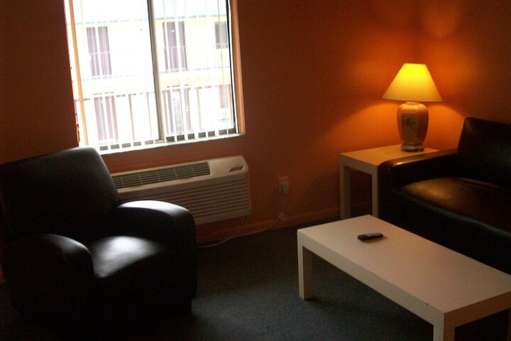 Room 13 of 24