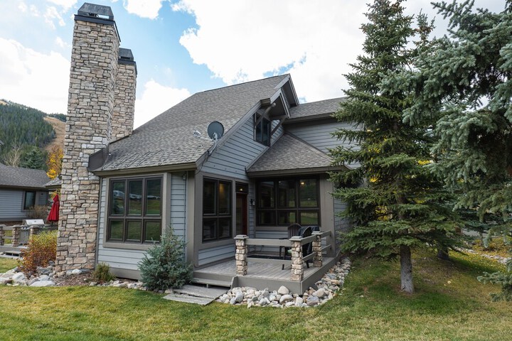 Property Grounds 31 of 38