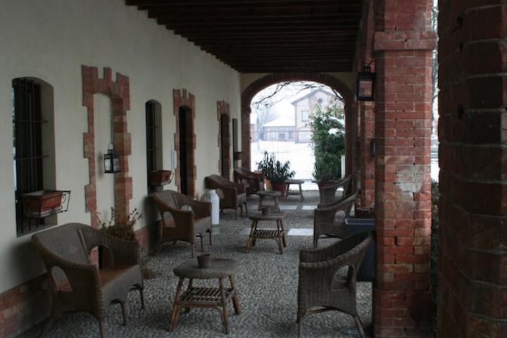 Terrace/Patio 9 of 38