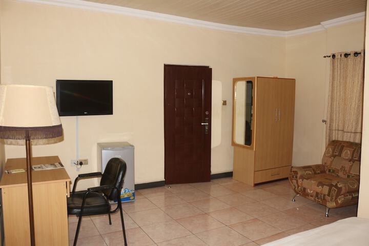 Room 11 of 51