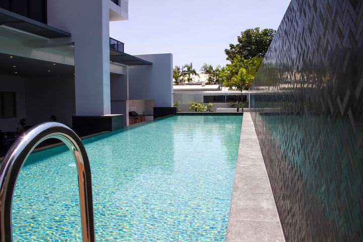 Hotel with Pool