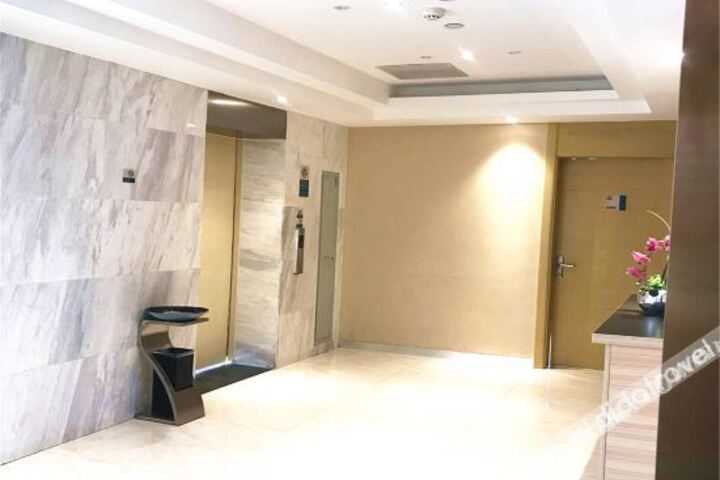 Hotel Interior 12 of 42