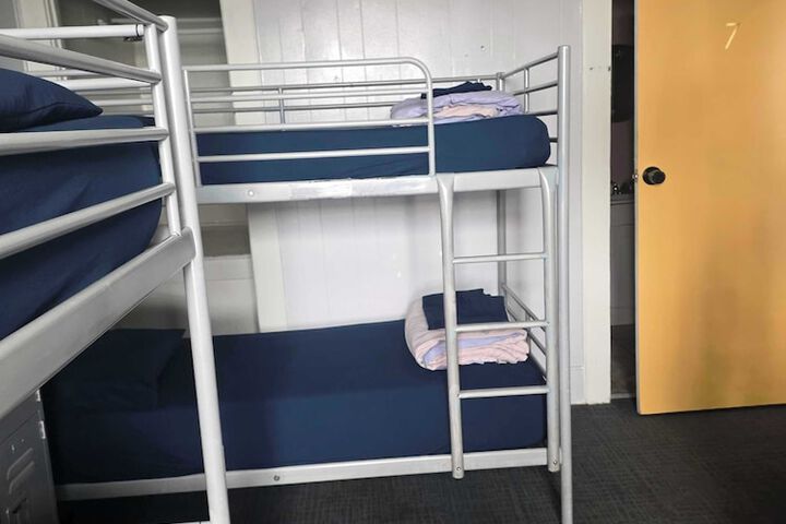 Room 53 of 91