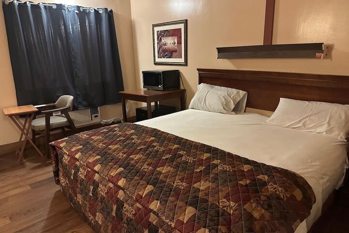 Room 5 of 51
